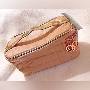 🆕 QUO- Quilted Pink Cosmetic Travel Bag with Double Ring Zipper
